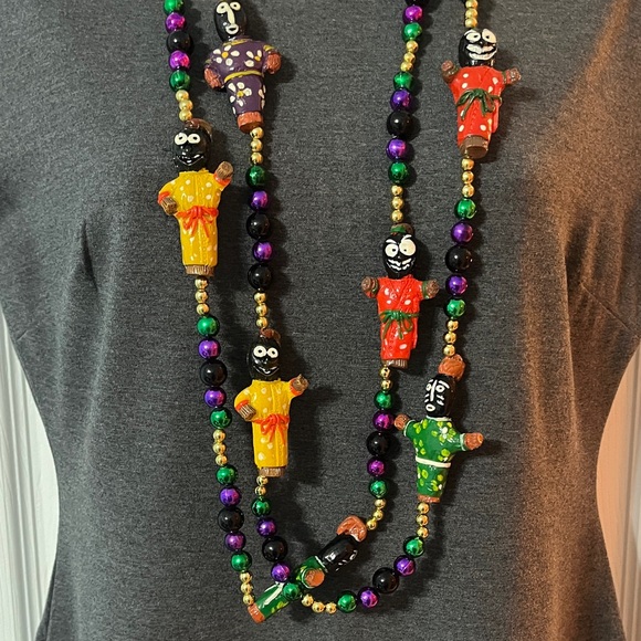 Mardi Gras Voodoo Doll Bead Set (2) - Picture 5 of 5